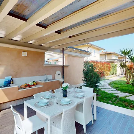 Villa Dolcevita Piscina Privata By Bookinggardalake