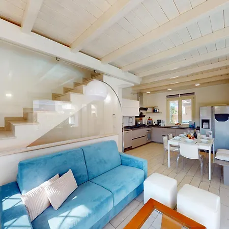 Villa Dolcevita Piscina Privata By Bookinggardalake