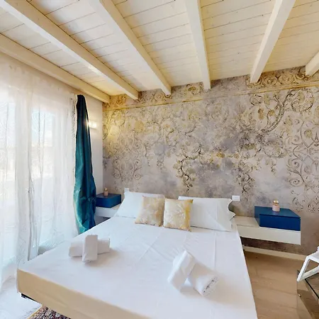 Villa Dolcevita Piscina Privata By Bookinggardalake